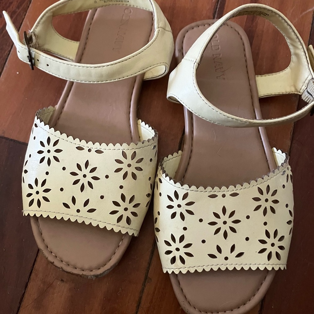 Old Navy Girls Sandals